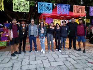 Alumnos de UTL Acámbaro Participan en Creación de Altares en Parque Zaragoza